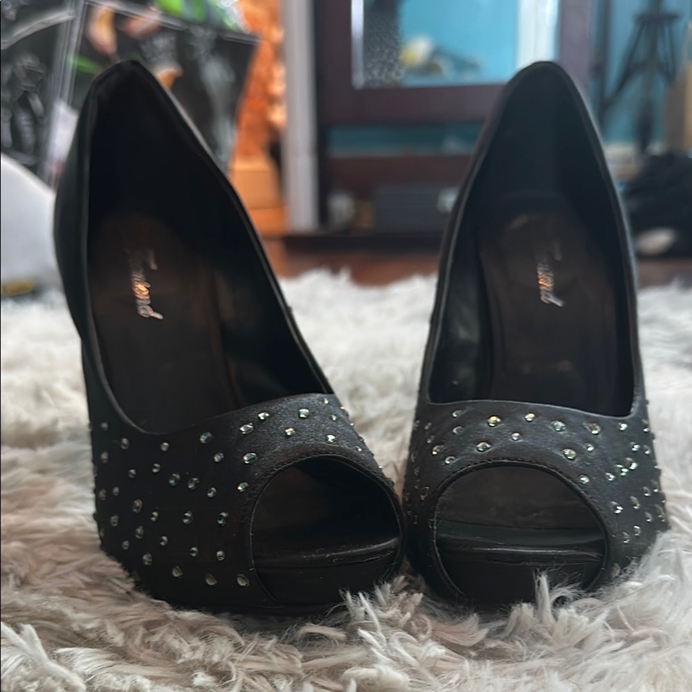 Lulu Townsend Black Studded Peep-Toe Heels